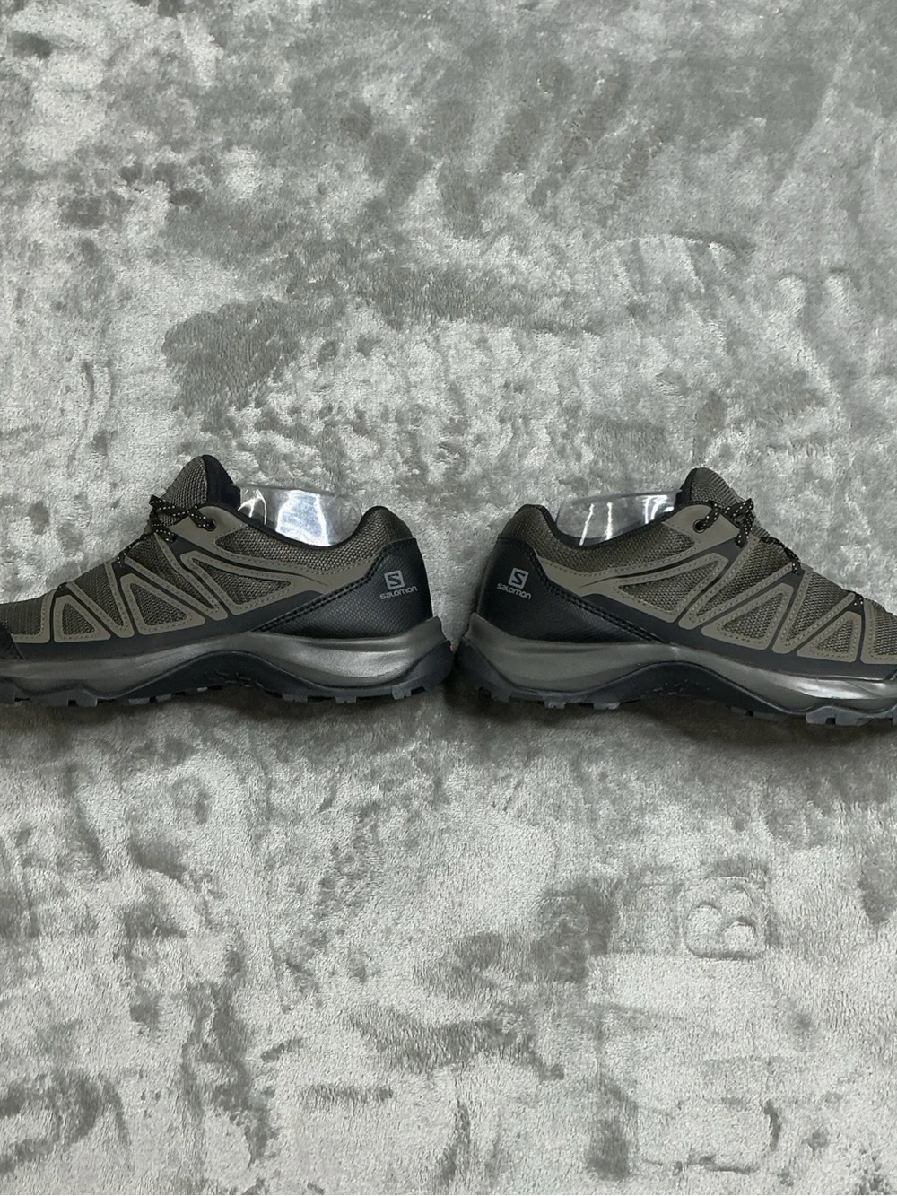 Salomon Barrakee Hiking Shoes Men's 9.5 Beluga Bungee Cord Black outdoor comfort